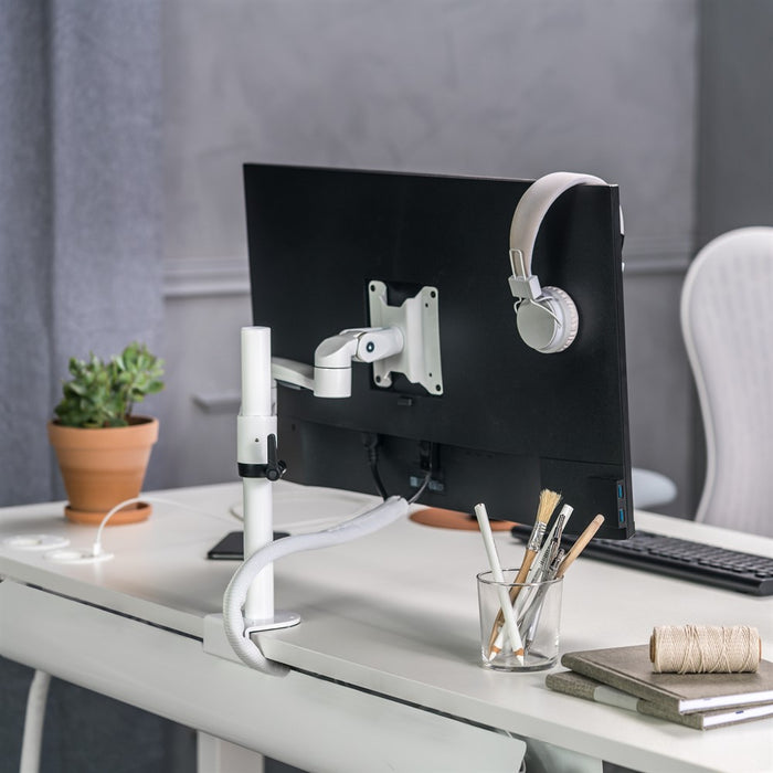 Hold Monitor Arm 15